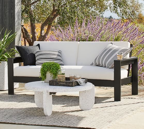 PROTECT YOUR OUTDOOR FURNITURE FROM BIRDS WITH THESE HUMANE SOLUTIONS!